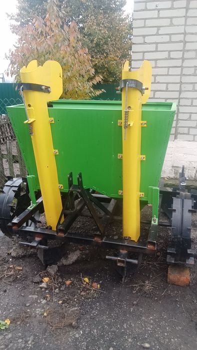 продам новий трактор и все навісне