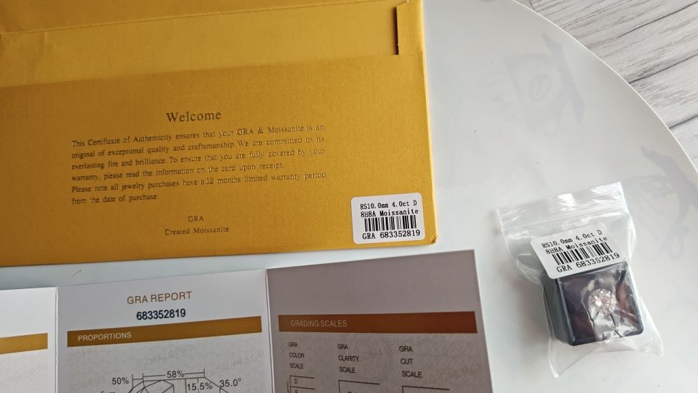 Kamień Moissanit z certyfikatem nowy 10 mm 4 ct D bezbarwny szlif