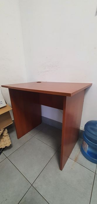 Стіл комп'ютерний в гарному стані