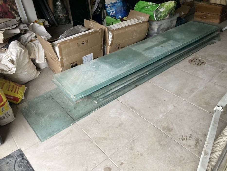 OFEREÇO Chapas de vidro grandes GRÁTIS