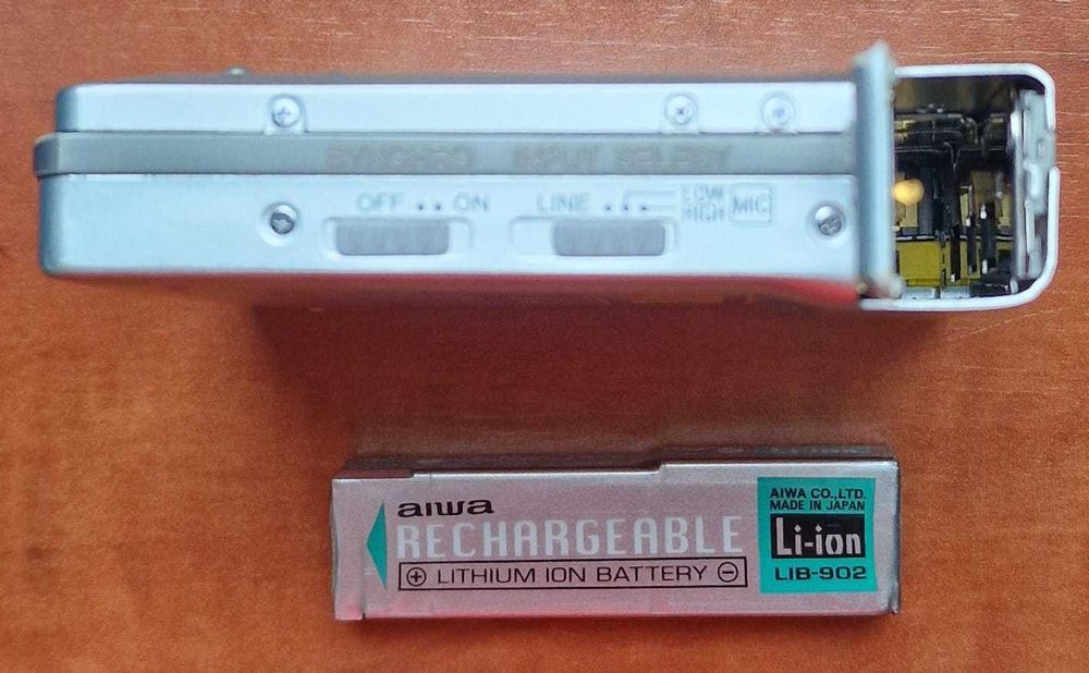 Aiwa Mini Disc recorder - AM-F75
