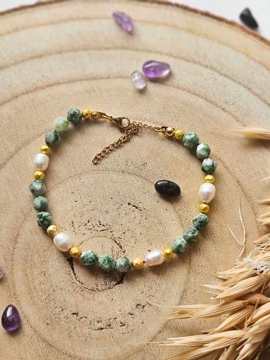 Bransoletka z pereł i zielonego jadeitu