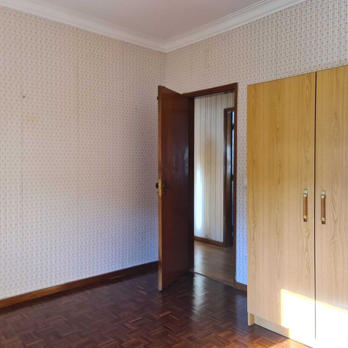 T3 arrenda-se junto Intermarché Santa Clara