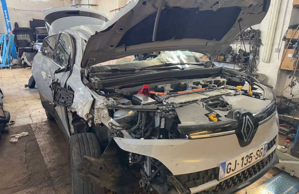 Бампер Renault Megane E-Tech рено меган перед/зад