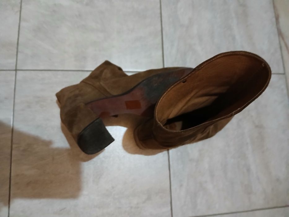 Botas da marca Ruika