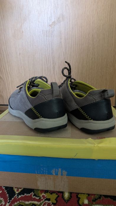 Легкі трекінгові кросівки Clarks