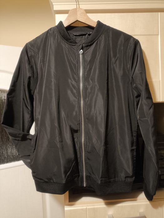 Sprzedam bomberkę rozm 164