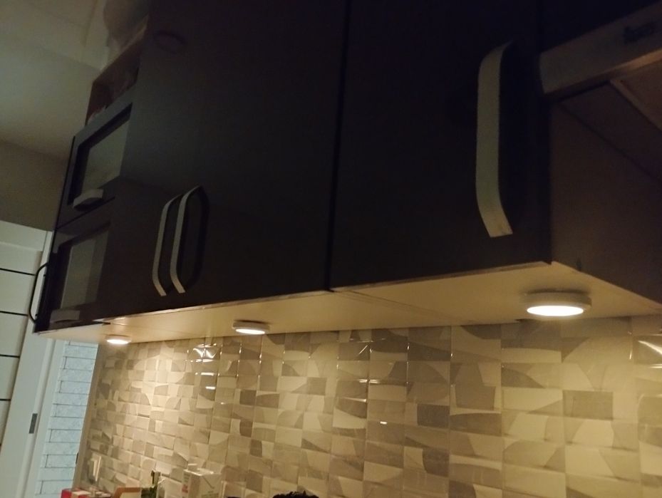 Світлодіодне сенсорне світло