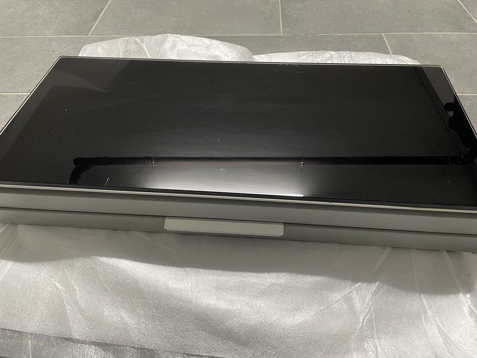 Mesa de cozinha suspensa