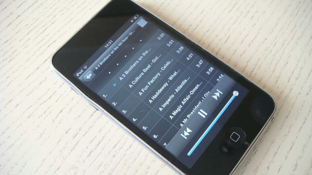 Apple iPod 2nd Generation Touch (16GB) A1288