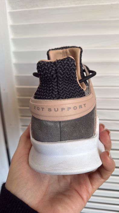 Нові кросивкі жиночи