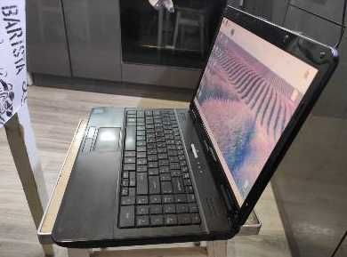 ноутбук E MACHINES E-525