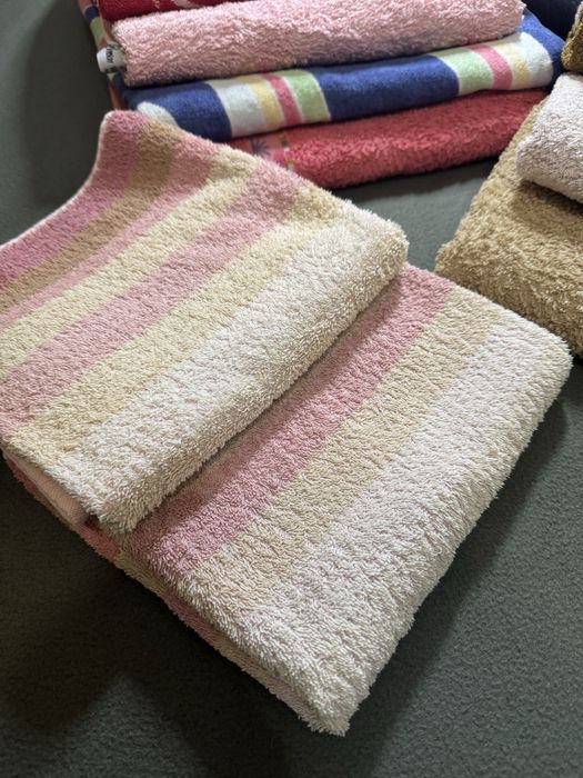 Махровое банное полотенце