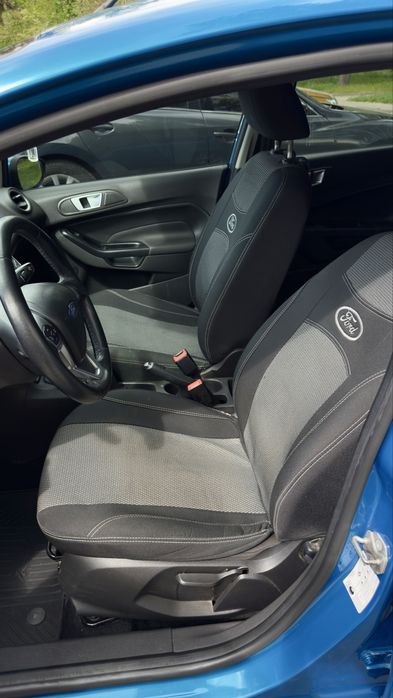 Ford Fiesta 1.6 бензин | 2013 | яскравий синій колір