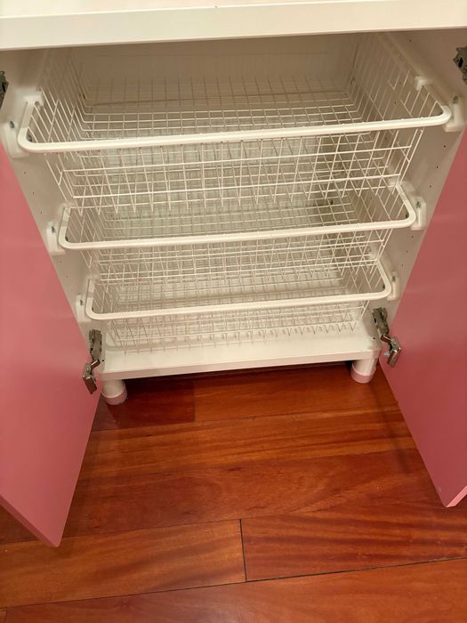 Móvel arrumação brinquedos para quarto criança