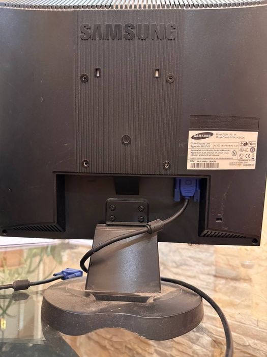 Монітор Samsung SyncMaster 720N