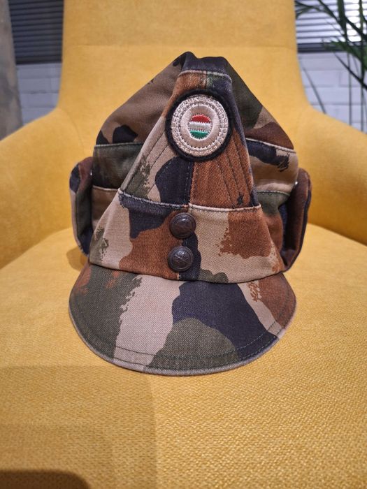 Chapeus Militares