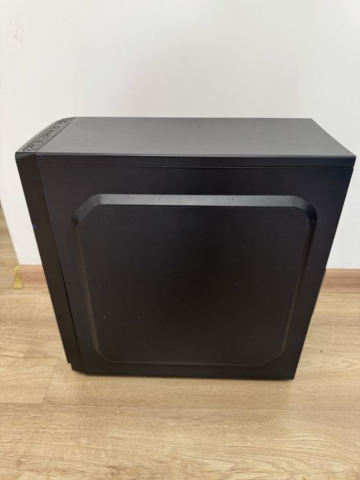 Компʼютер в робочому стані, без диску