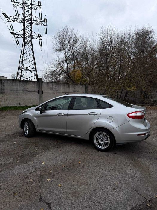 Форд фієста 2019