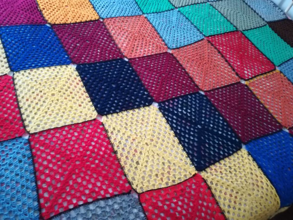 Colcha e/ou capa para sofá, artesanal, em lã