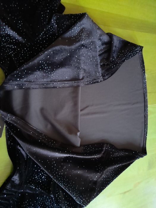 Bluzka czarna aksamit  38-40