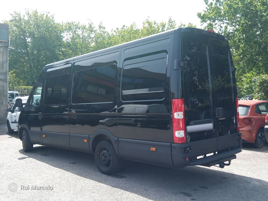 Iveco daily 2.3 9 lugares
