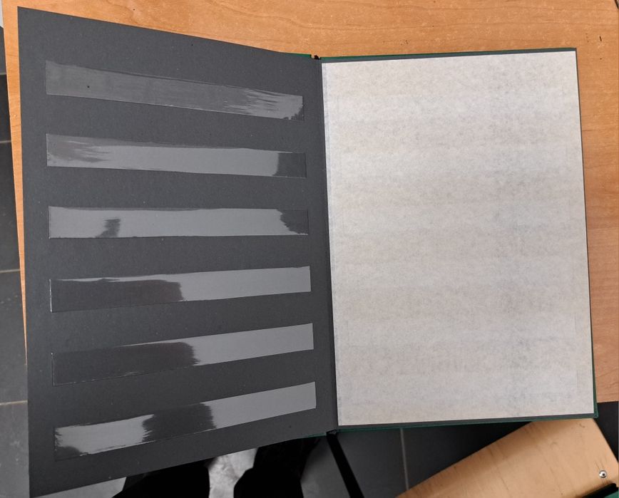 Klaser A4 - stan jak nowy