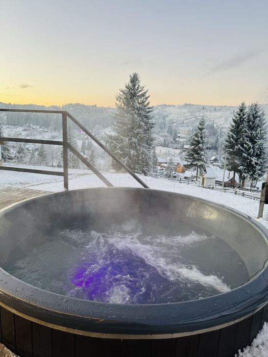 Продається готовий котедж в с.Яблуниця під бізнес або для життя