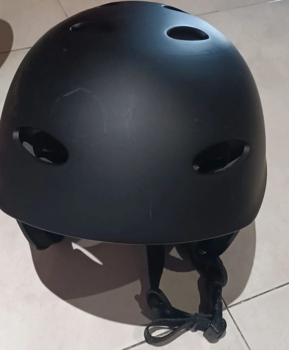 Capacete preto SideOn435903951987681281