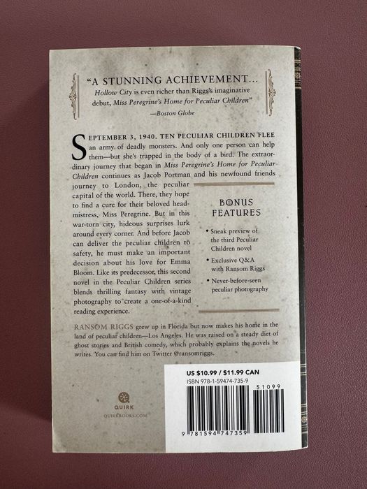 Livros Tales of the peculiar de Ransom Riggs