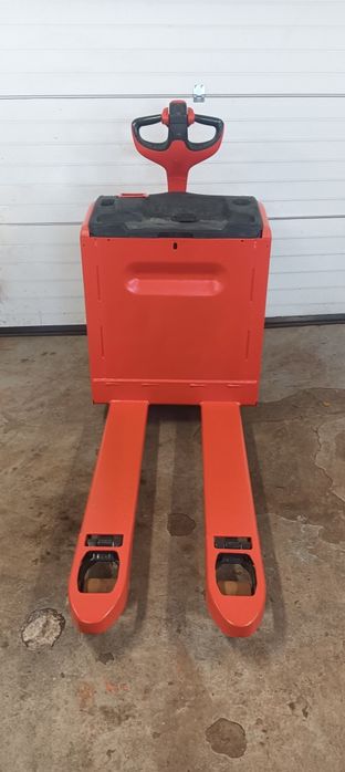 Porta paletes elétrico linde T18