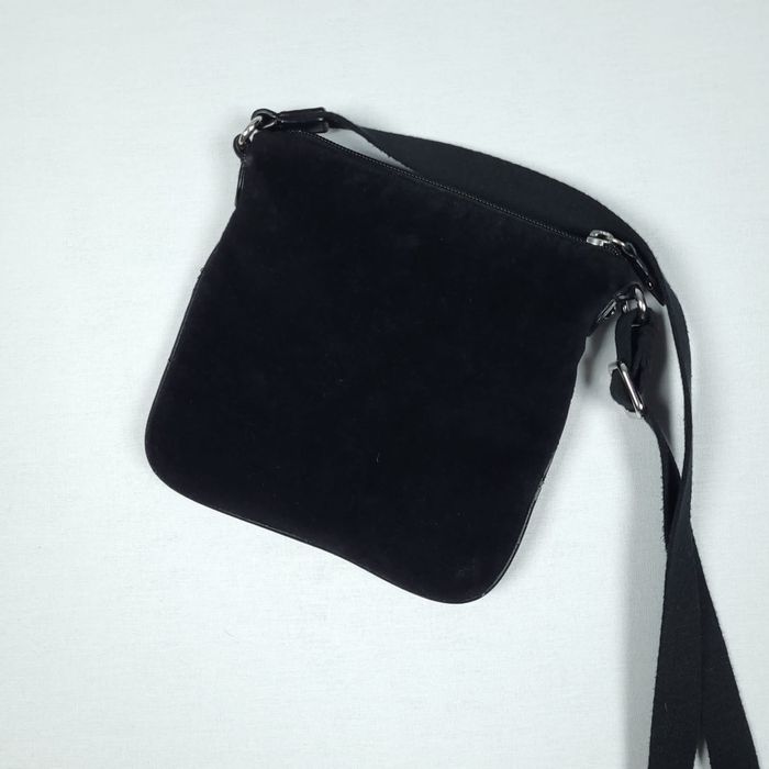 Torebka na ramię Juicy Couture, czarna, welurowa