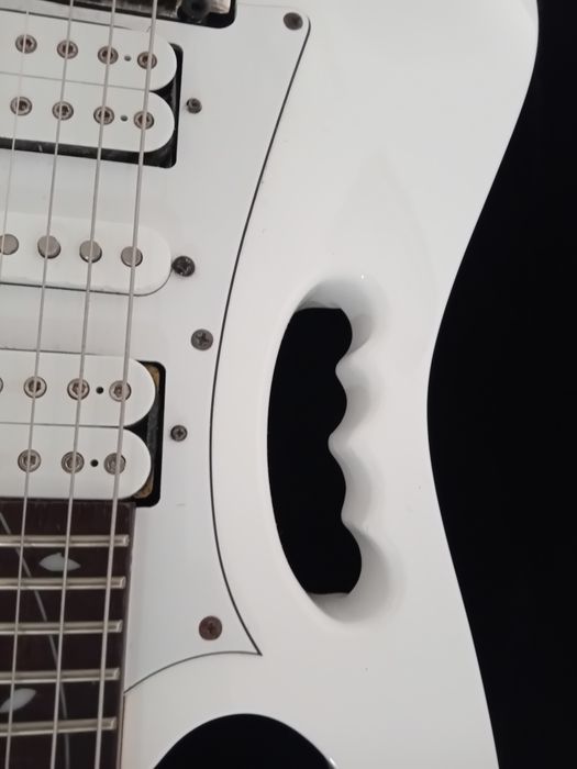 Guitarra Ibanez jam jr