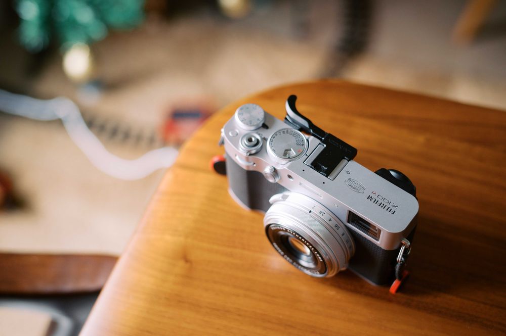 Fujifilm Fuji X100 VI com acessórios - 5300 disparos