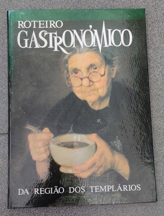 Livro raro Roteiro Gastronómico da Região does Templários