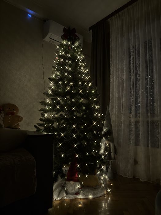 Штучна ялинка 210 см