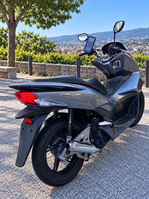 Pcx 2014 perfeita para fazer entregas 1100 euros