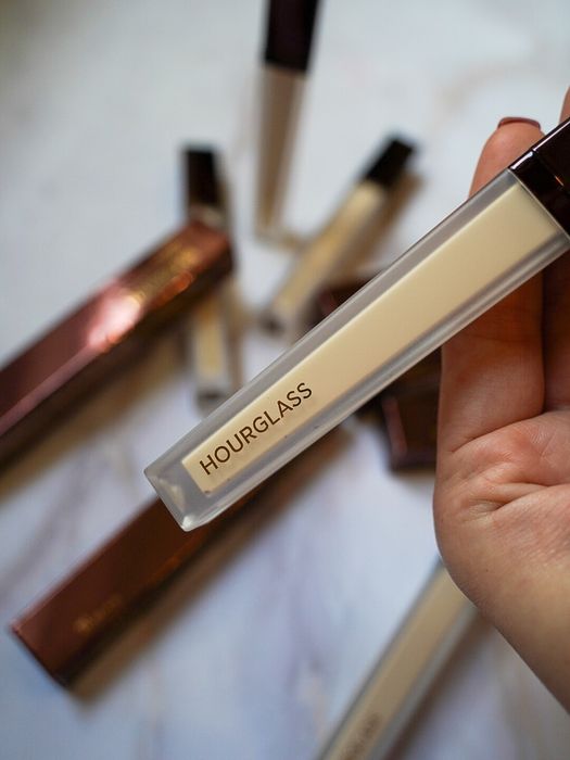 Консилер Hourglass Vanish Airbrush concealer
