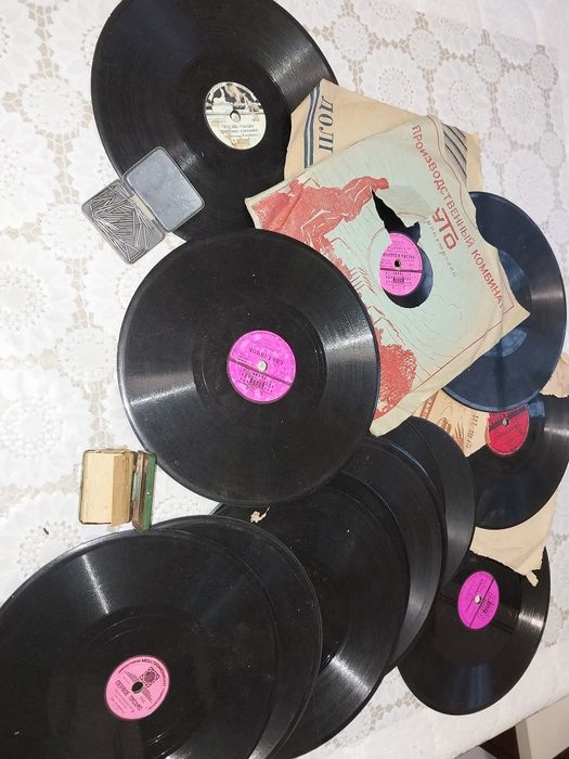 Винтажный проигрыватель