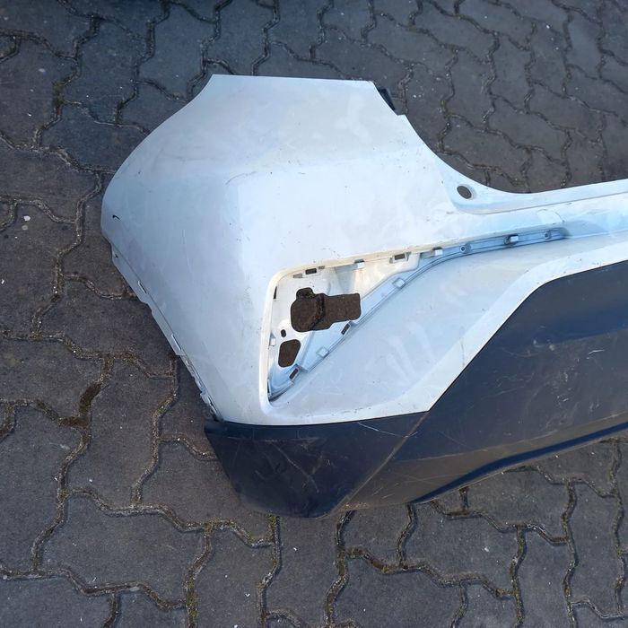 Para choques tras toyota CHR  52159 F4010