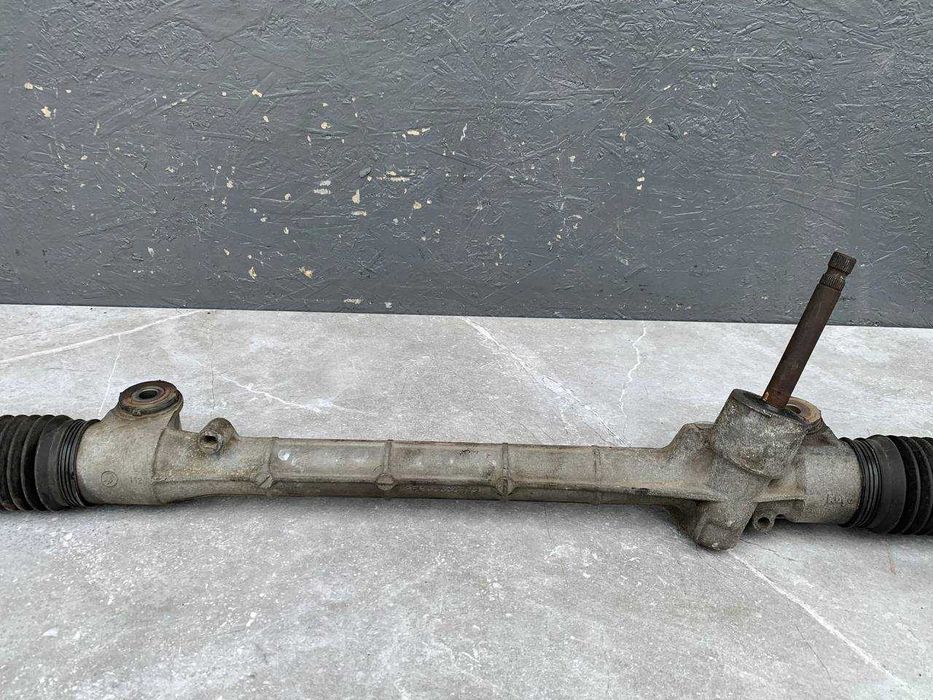 Рулевая рейка Рульова Toyota Yaris P9 2005-2011