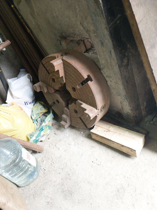 Токарный патрон 500, 4-х кулачковый.