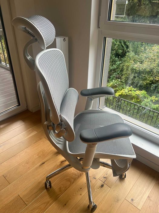 Sihoo Doro C300 Pro V2 – fotel ergonomiczny z podnóżkiem