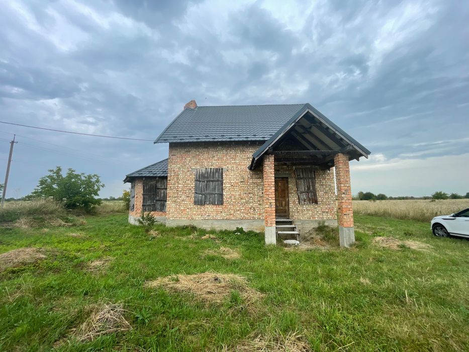 Сучасний високоякісний будинок с. Перерісль