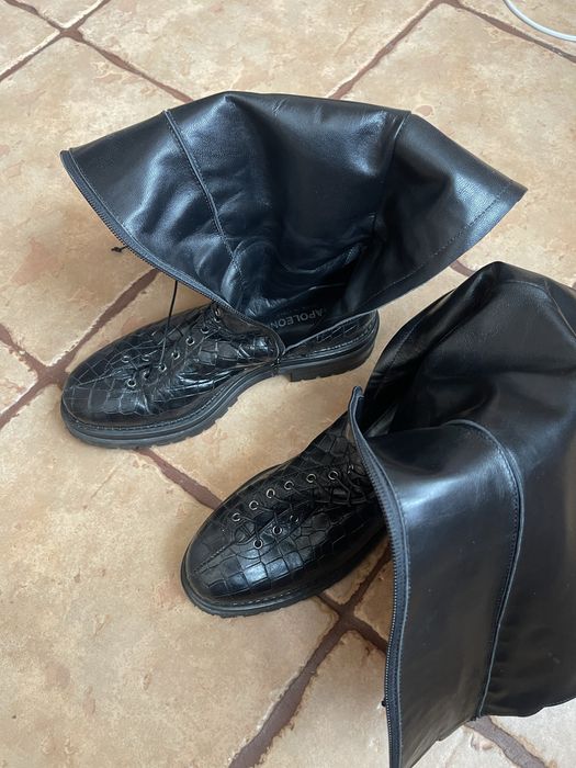 Чоботи жіночі шкіряні