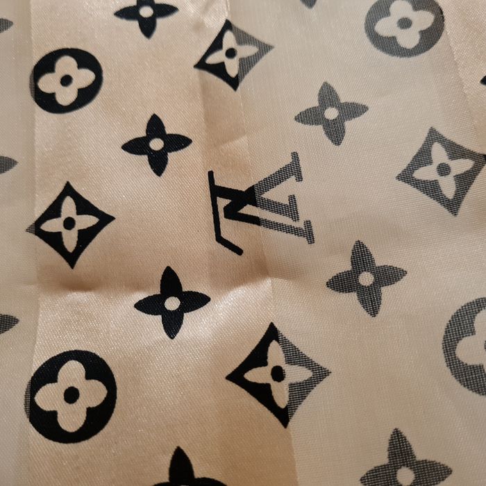 Lenço grande com logotipo Louis Vitton