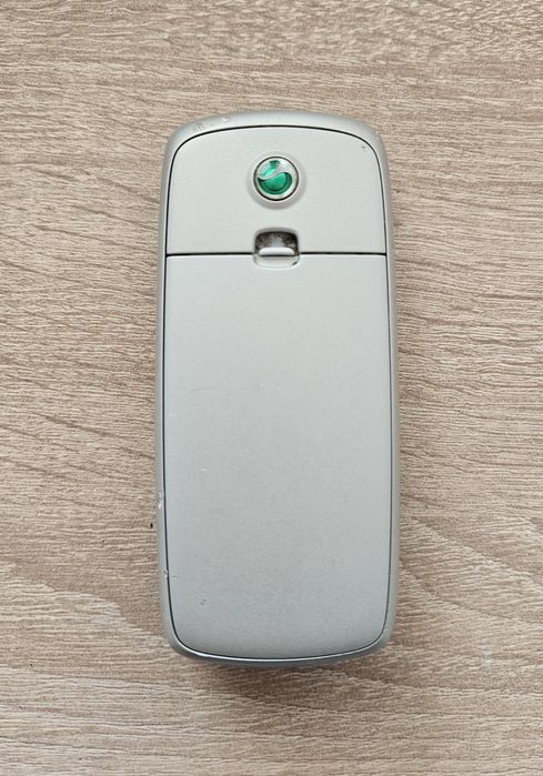Telefon kolekcjonerski Sony Ericsson T300