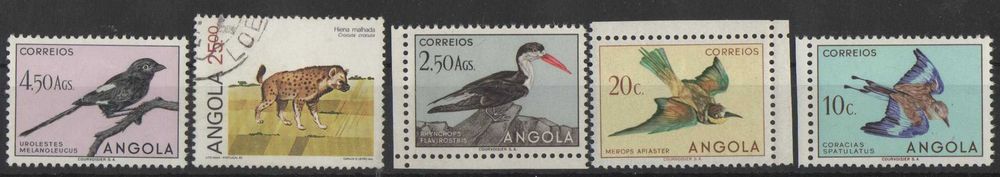 Filatelia: Angola - 127 selos diferentes