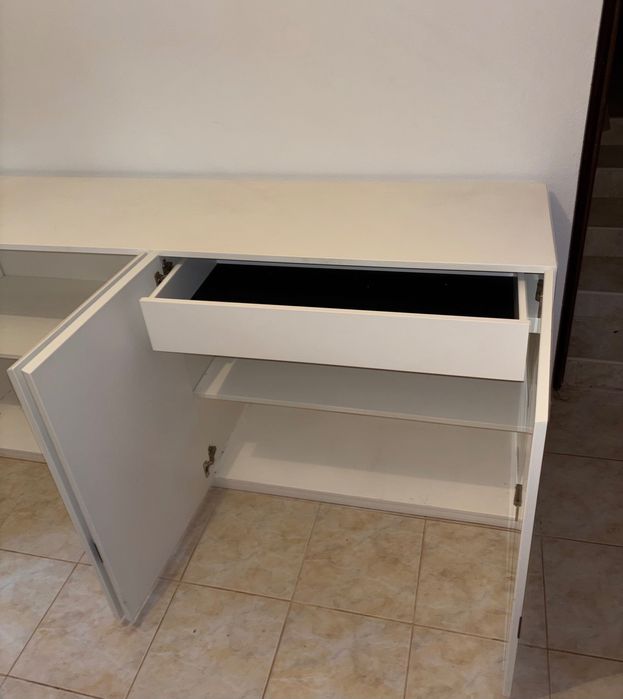 Aparador e decoração de parede