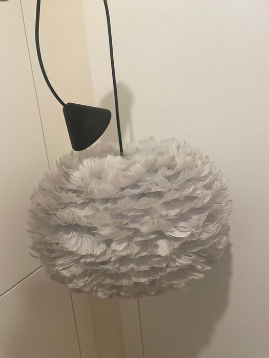Lampa UMAGE Eos z naturalnych gęsich piór